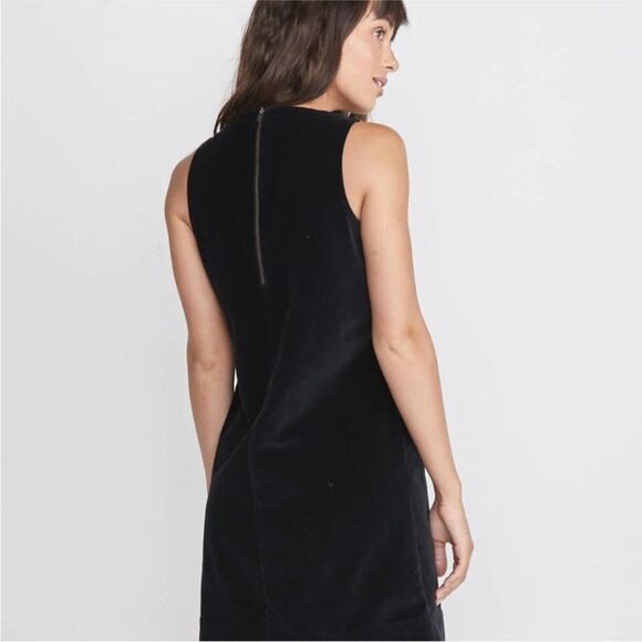 Marine Layer Cizon Velvet Shift Dress in Graphite - Picture 2 of 9